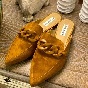 Steve Madden suede mules
